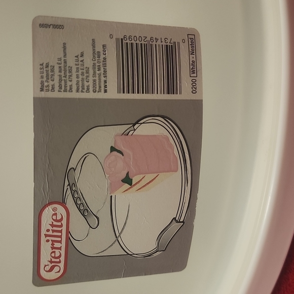 Sterilite Kitchen Sterilite Cake Carier Made In Usa Poshmark
